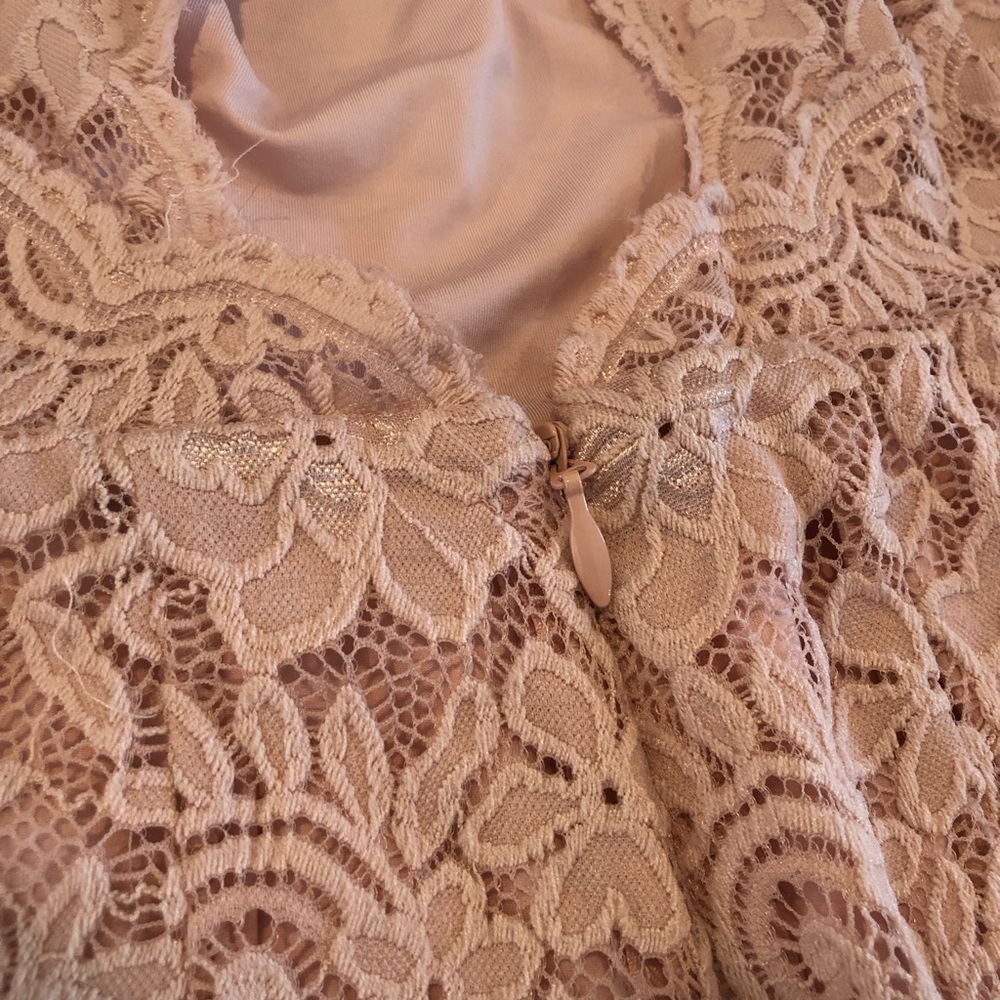 Bebe Lace Romper Lined Light Pink Long Sleeves Shorts Size XS - Picture 8 of 8